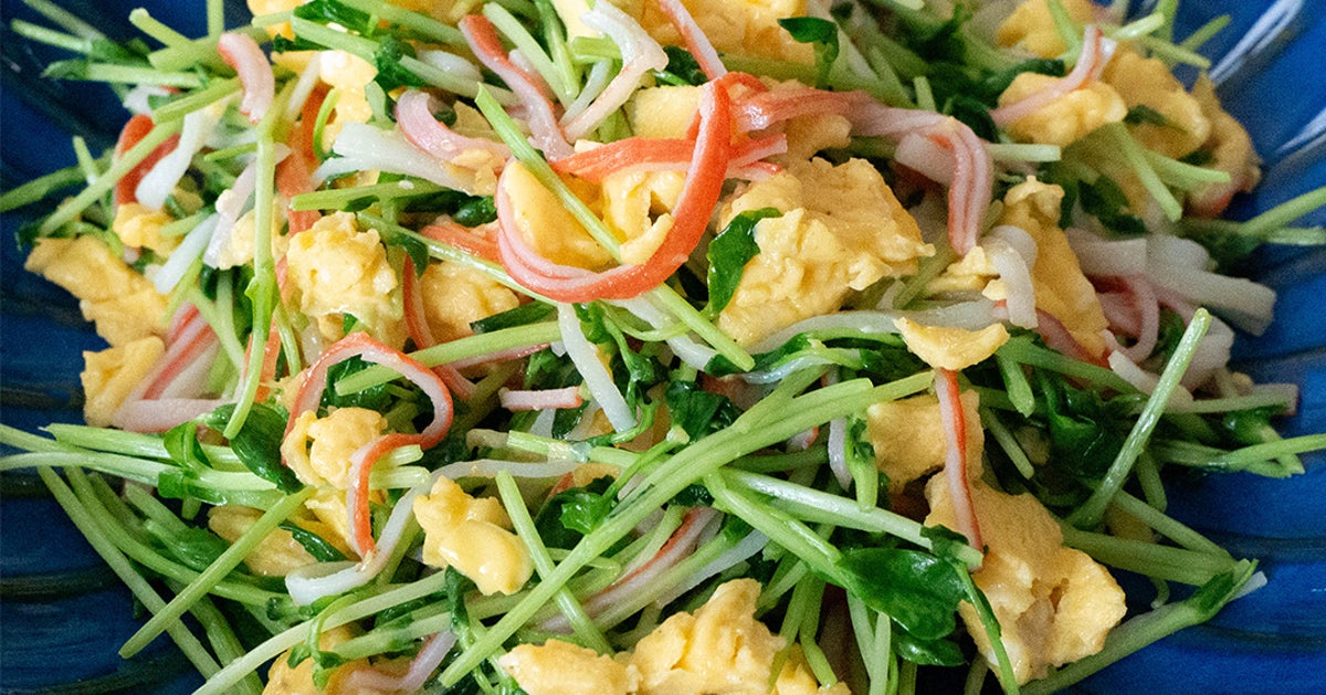 【豆苗と卵あったらコレ】節約したい時にも助かる!豆苗とカニカマの卵炒め