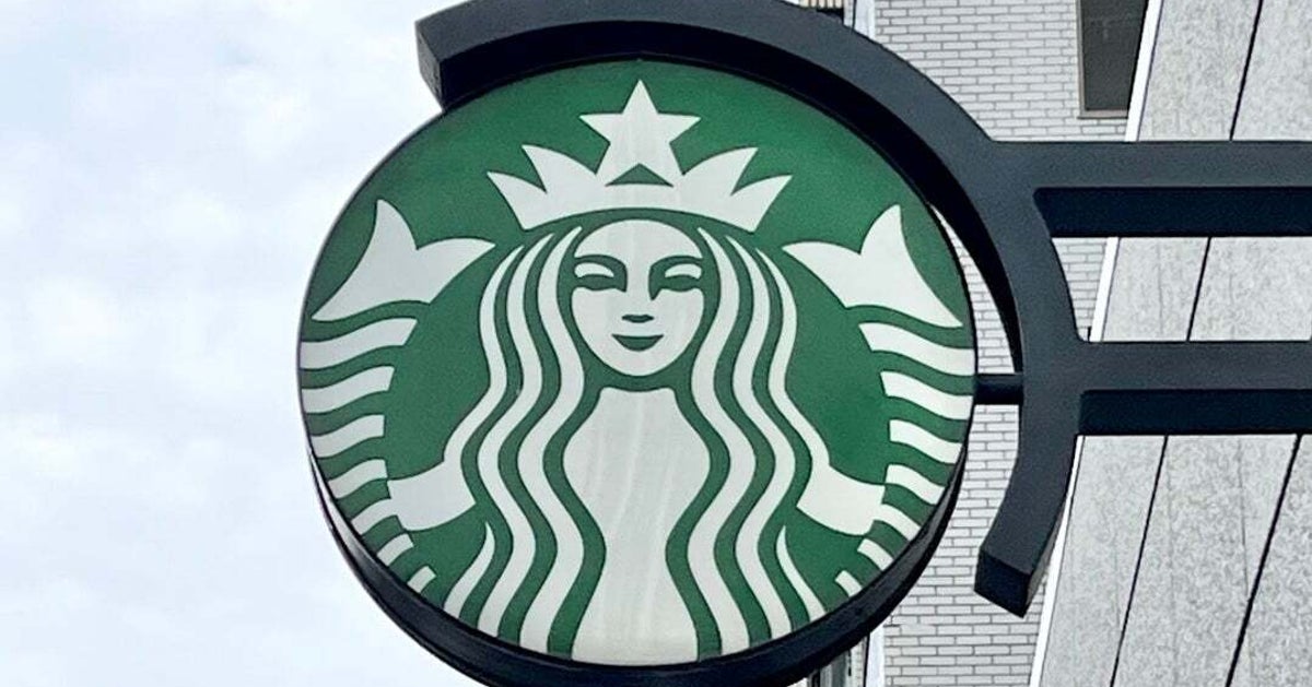 スタバの「540円濃厚チョコテリーヌ」にSNS絶賛。「都内のカフェと遜色ない」と噂の神クオリティ《実食レビュー》