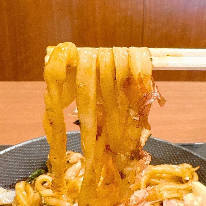 丸亀製麺「丸亀焼きうどん やみつきソース味」