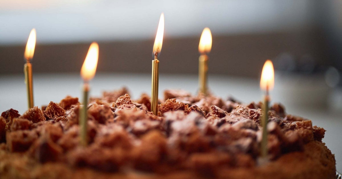 娘の誕生日ケーキのために、奮発した母親。8000円払って渡されたのは…「どういうこと?」写真が物議(米国)
