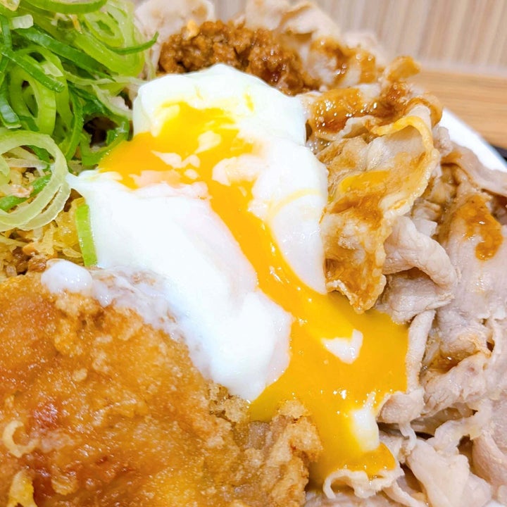 はなまるうどん「爆担々」