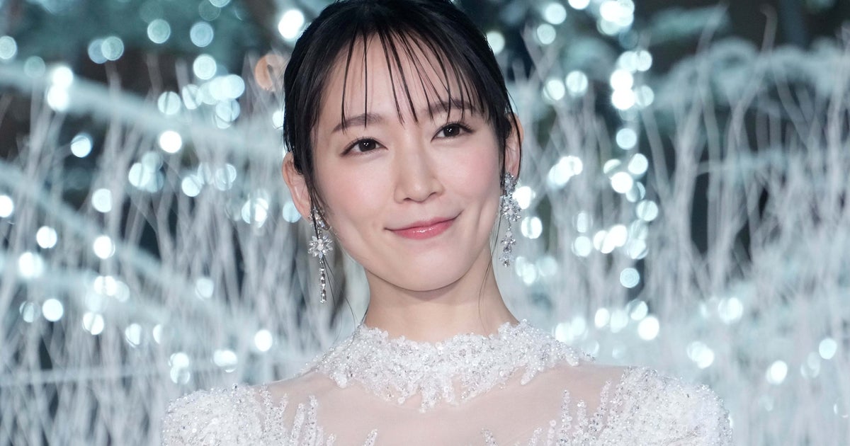 「黒柳徹子さんそのまんま」吉岡里帆の解禁された姿にSNSクギ付け「キュートな玉ねぎ」「やられた」
