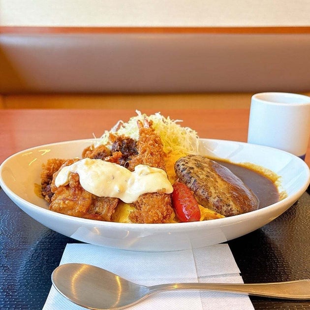 かつやの「揚げオムカレー」