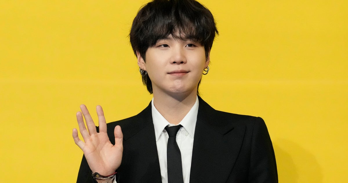 BTSのSUGA、コンサート当日朝に市民ランレースで完走！参加者に溶け込む様子に「パンクな精神」と大反響