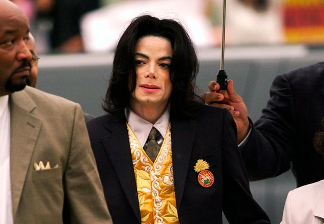 Michael Jackson pictured arriving in court in 2005