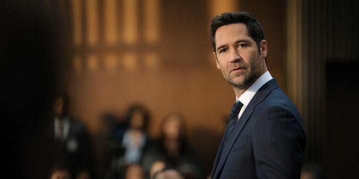Manuel García-Rulfo como Mickey Haller en "El abogado de Lincoln."