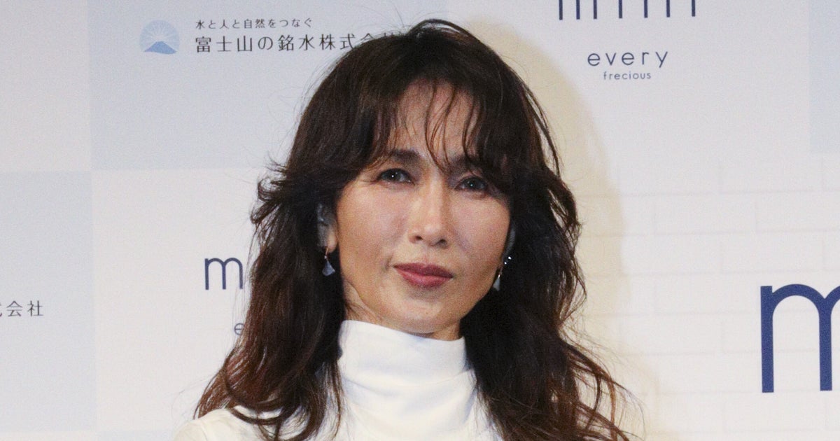 工藤静香の「推し芋」に反響。こだわりの干し芋をもぐもぐ食べて「芋談」に花咲す