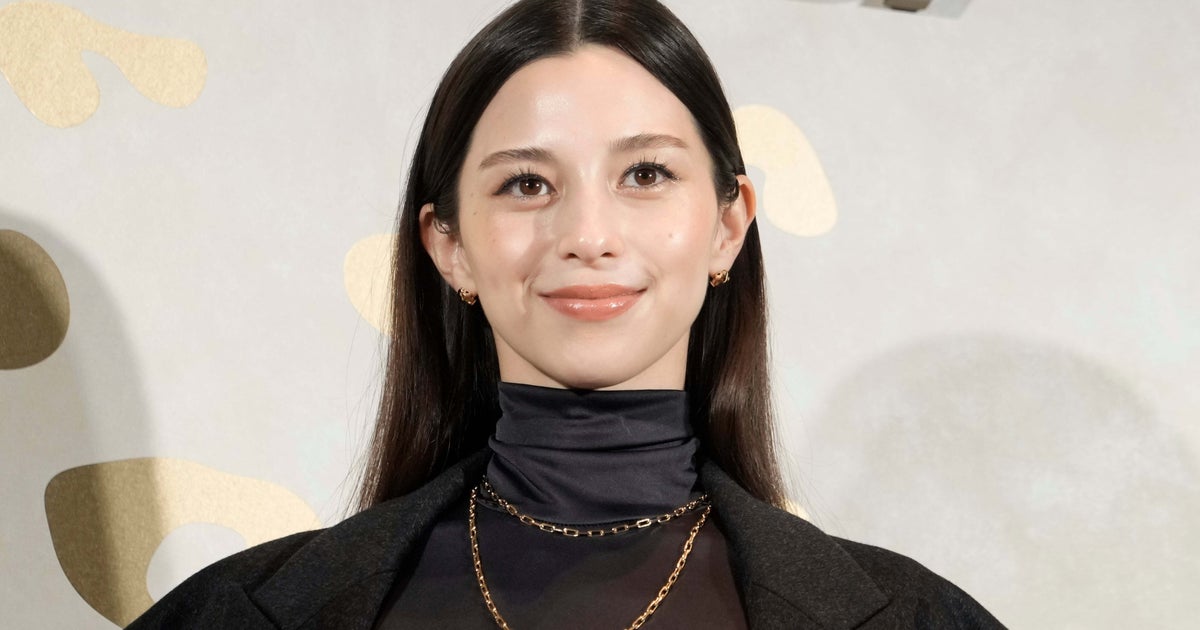 中条あやみ、ドラマ共演者と“るんるんデート”2ショット→「幸せそう」「素敵なお二人」と話題に