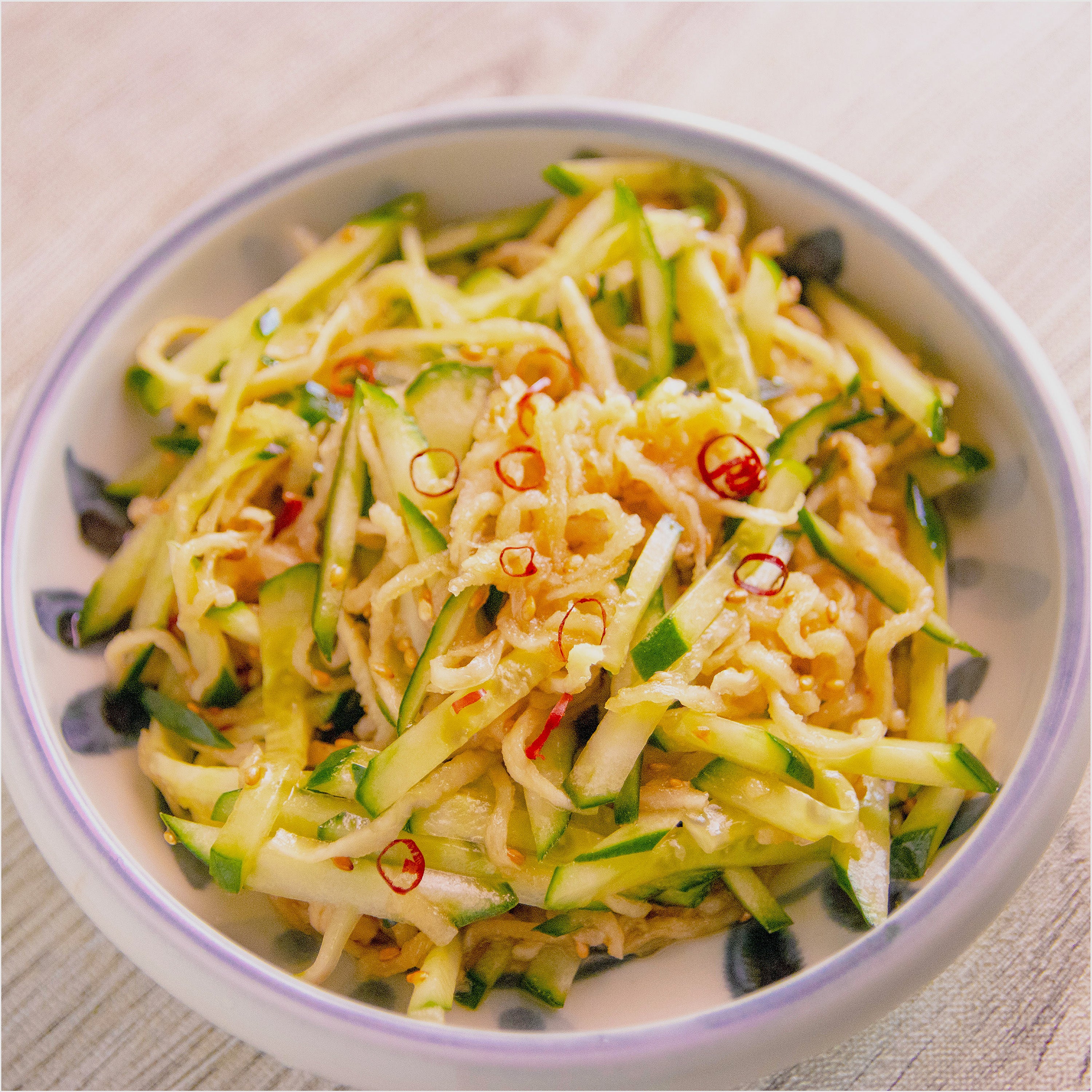 【切り干し大根、煮物にするのやめた】きゅうりと和えるだけでポリポリ止まらない。10分でできる簡単常備菜