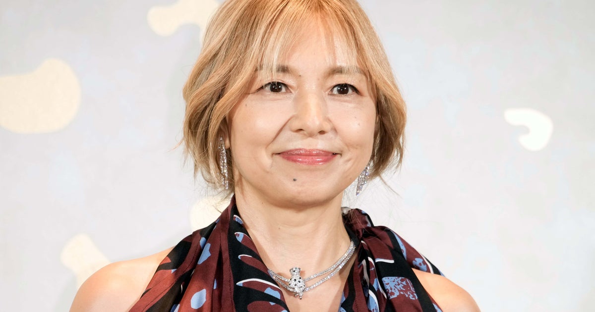 山口智子、夫とドライブする姿に反響「理想のご夫婦」「気持ちよさそう」「風を感じました」