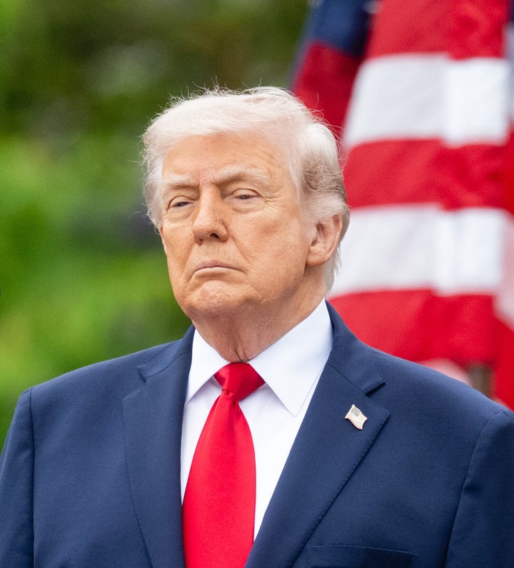 U.S. President Donald Trump’s election-security czar last year sought to ban voting machines used in more than half of U.S. states.