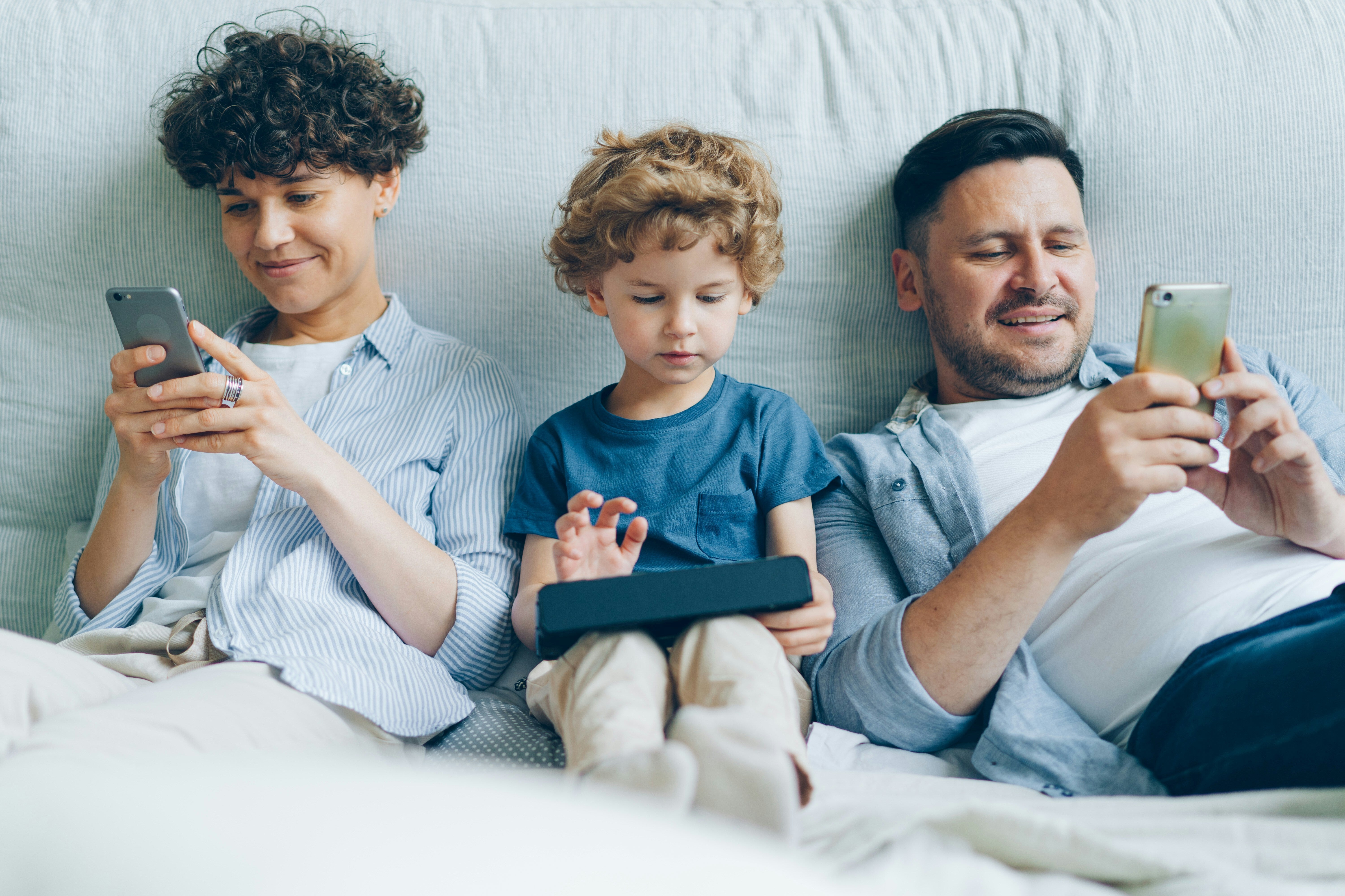 What Is Phubbing? The Modern Trend That Can Harm Your Children