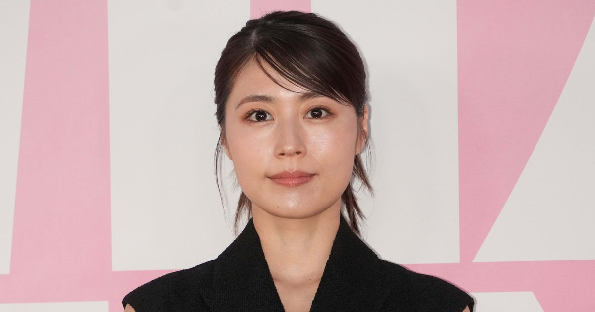 有村架純のドレス姿に反響「大人の雰囲気、素敵ですね！」