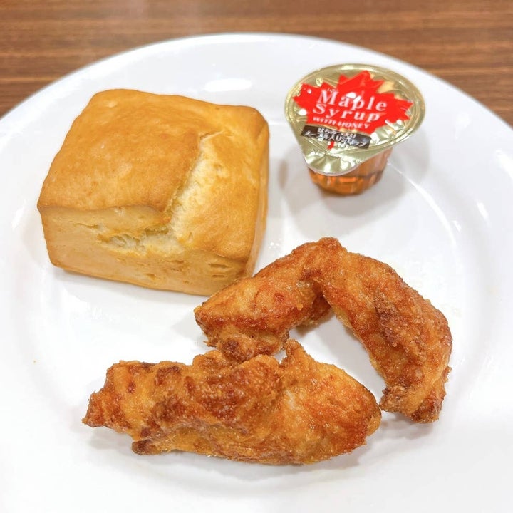 ジョナサン「若鶏のから揚げ＆サクほろスコーン」