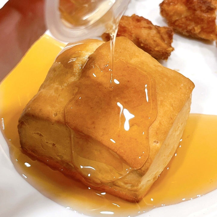 ジョナサン「若鶏のから揚げ＆サクほろスコーン」