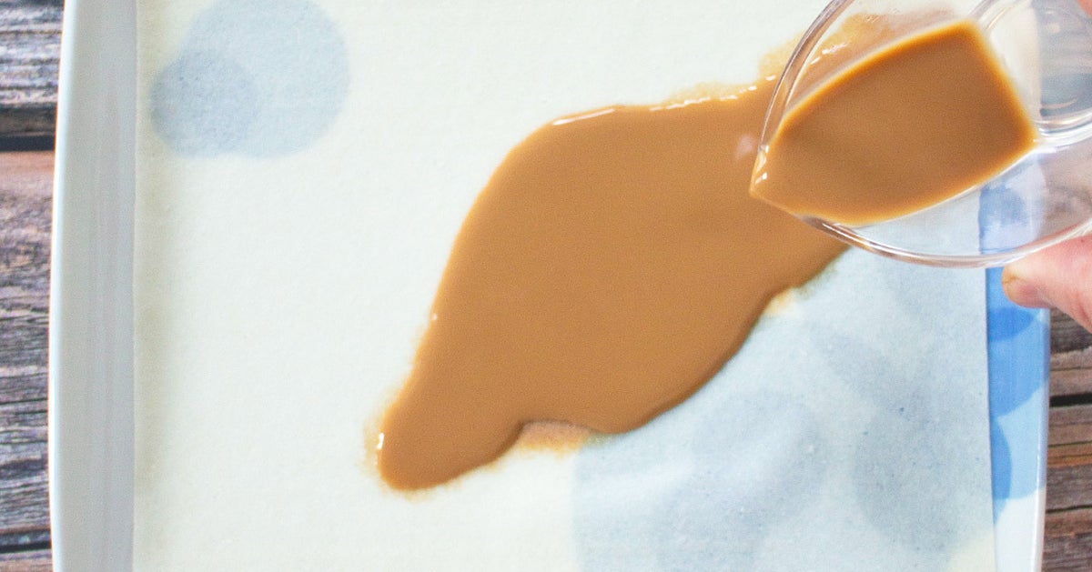 【春巻きの皮にカフェオレをかけたら…】もっちもちのクレープができる！？レンジで20秒の爆速おやつレシピ