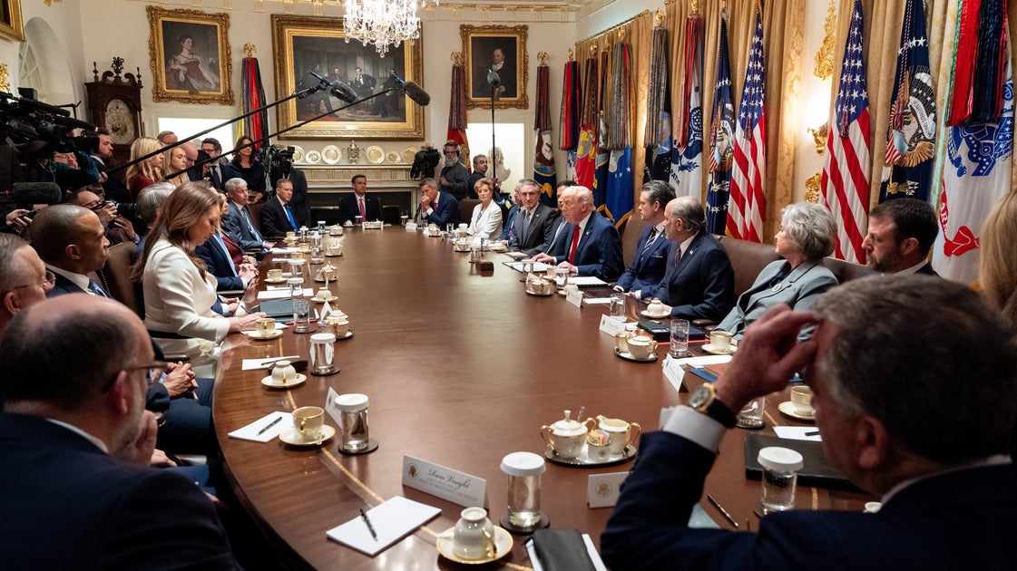 https://img.huffingtonpost.com/asset/6a15b9f9140000372d0295db.jpg?ops=500_281,scalefit_1200_630