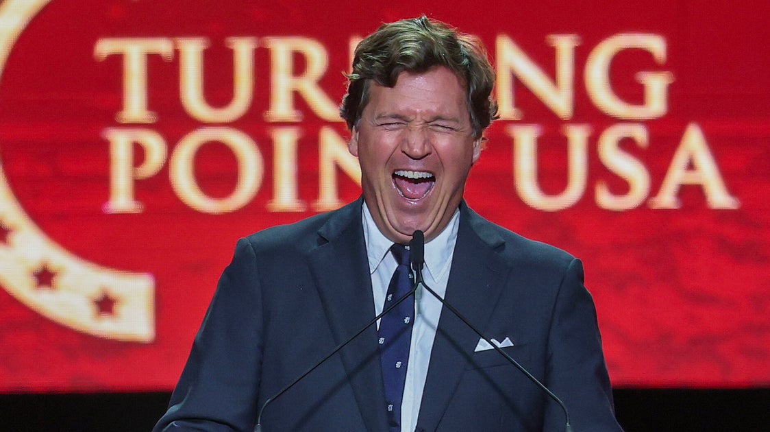 Tucker Carlson Doles Out Some Truly Strange Credit Card Advice