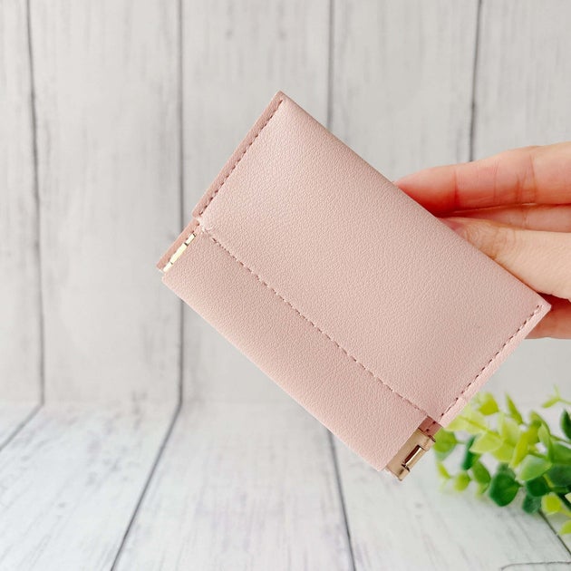 DAISO（ダイソー）「レザー調バネ口カードケース」