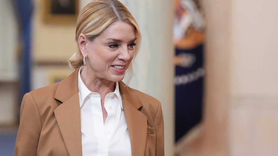 Bondi Diagnosed With Thyroid Cancer After Leaving DOJ: Axios
