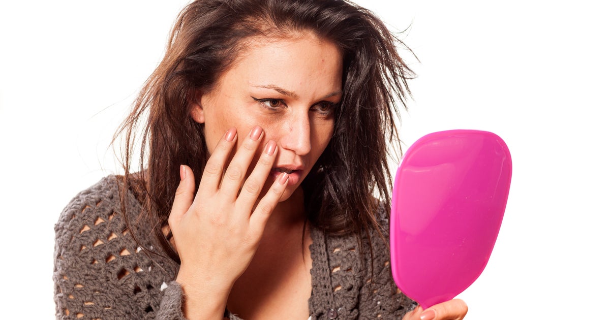 If You're Sick Of Makeup Pilling On Your Face, There's A Surprisingly Simple Fix