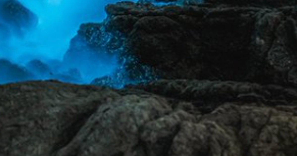 静岡・沼津の夜の海が“奇跡の絶景”に⇒「ゲームの世界みたい」「幻想的すぎ」と感動の声