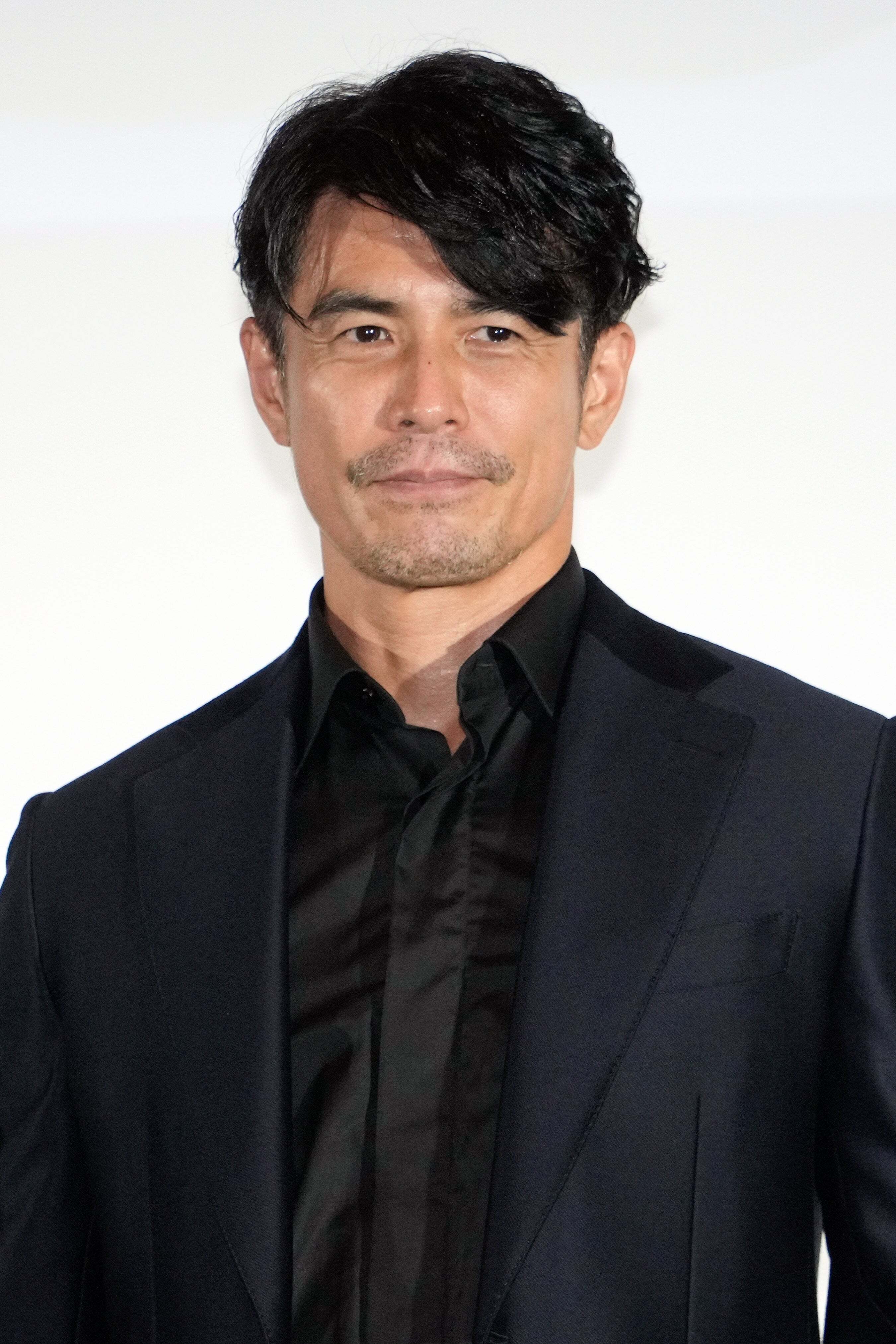 伊藤英明がファッションブランドのプロモーションに登場→「久しぶりに爽やか〜」「どうしてもオチを待ってる自分がいる」