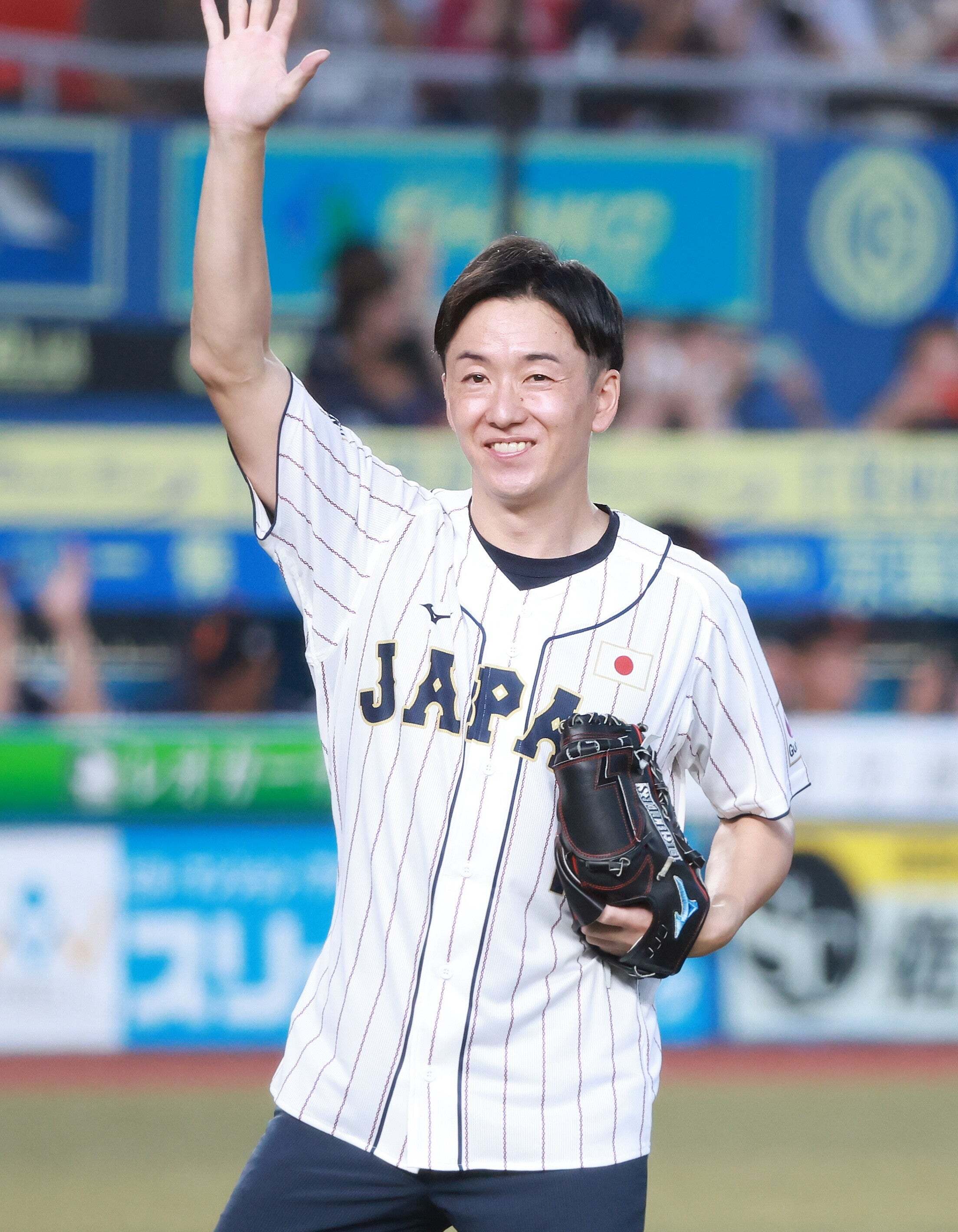 斎藤佑樹「僕自身も驚いています」手作りの野球場に絶景スポットが誕生「感動の美しさ」「絨毯ですね」「すご〜い！キレイ」