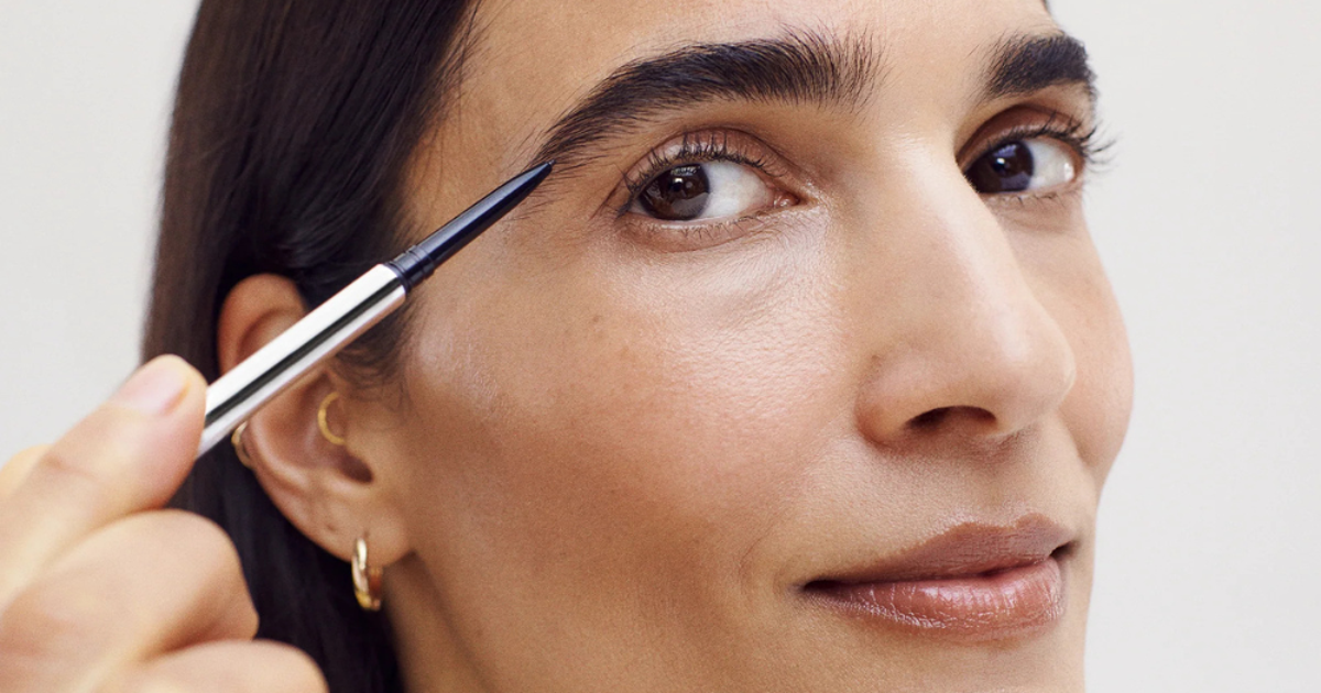 People With Mature Skin Are Obsessed With This Eye Makeup
