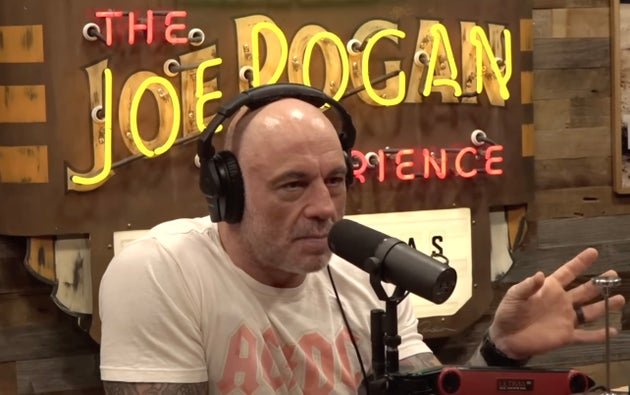 Joe Rogan debating Israel influence on U.S.-Iran War.