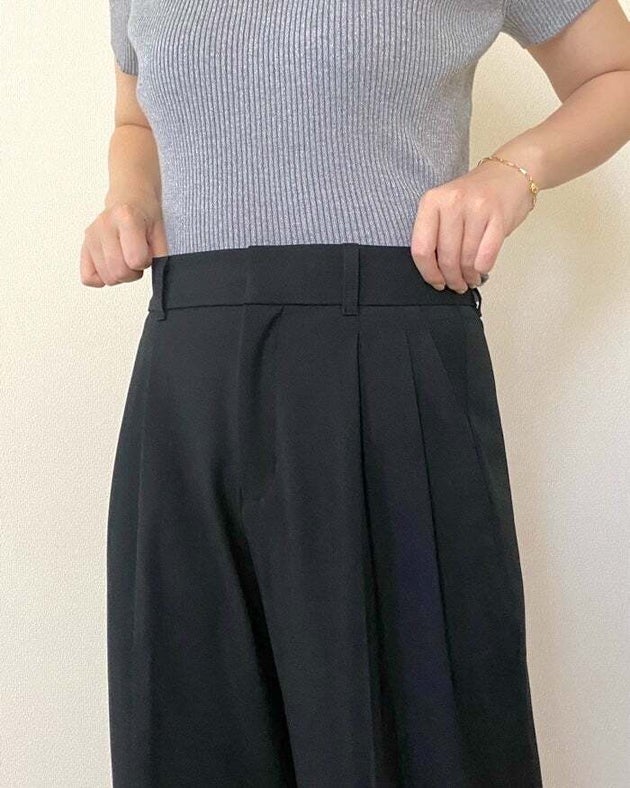 GU「タックワイドパンツ」