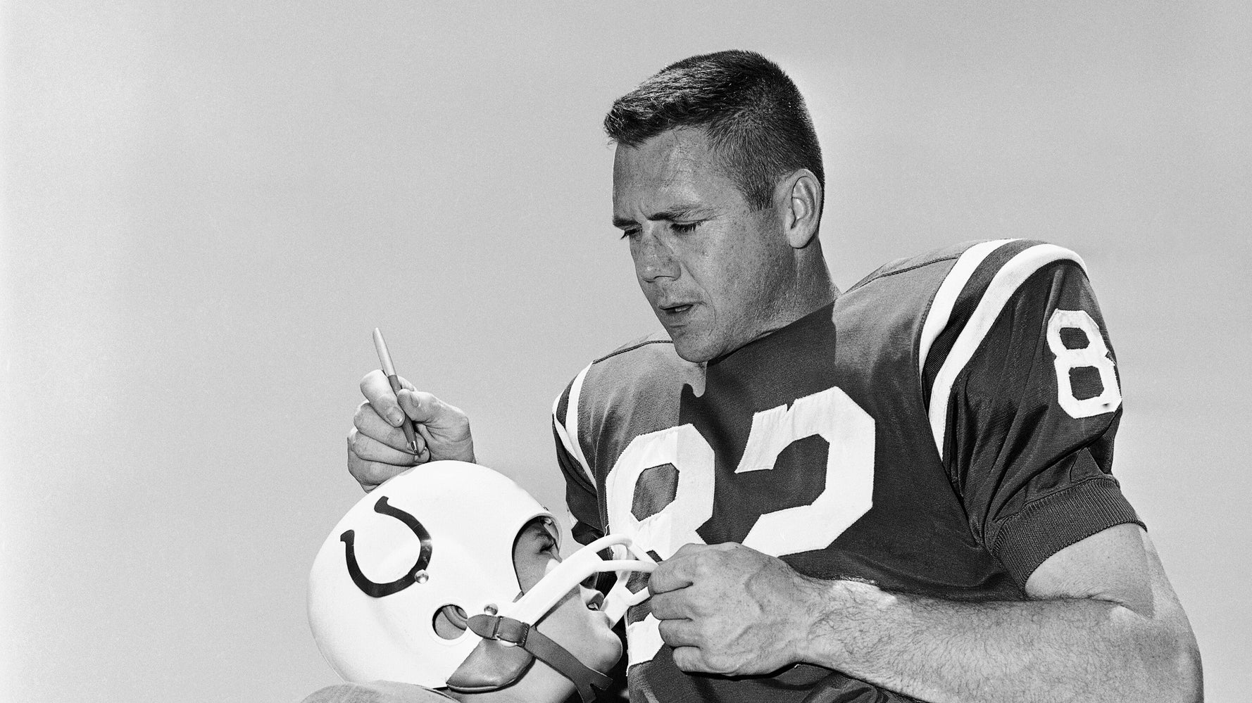 Raymond Berry, Hall Of Fame Wide Receiver, Dead At 93