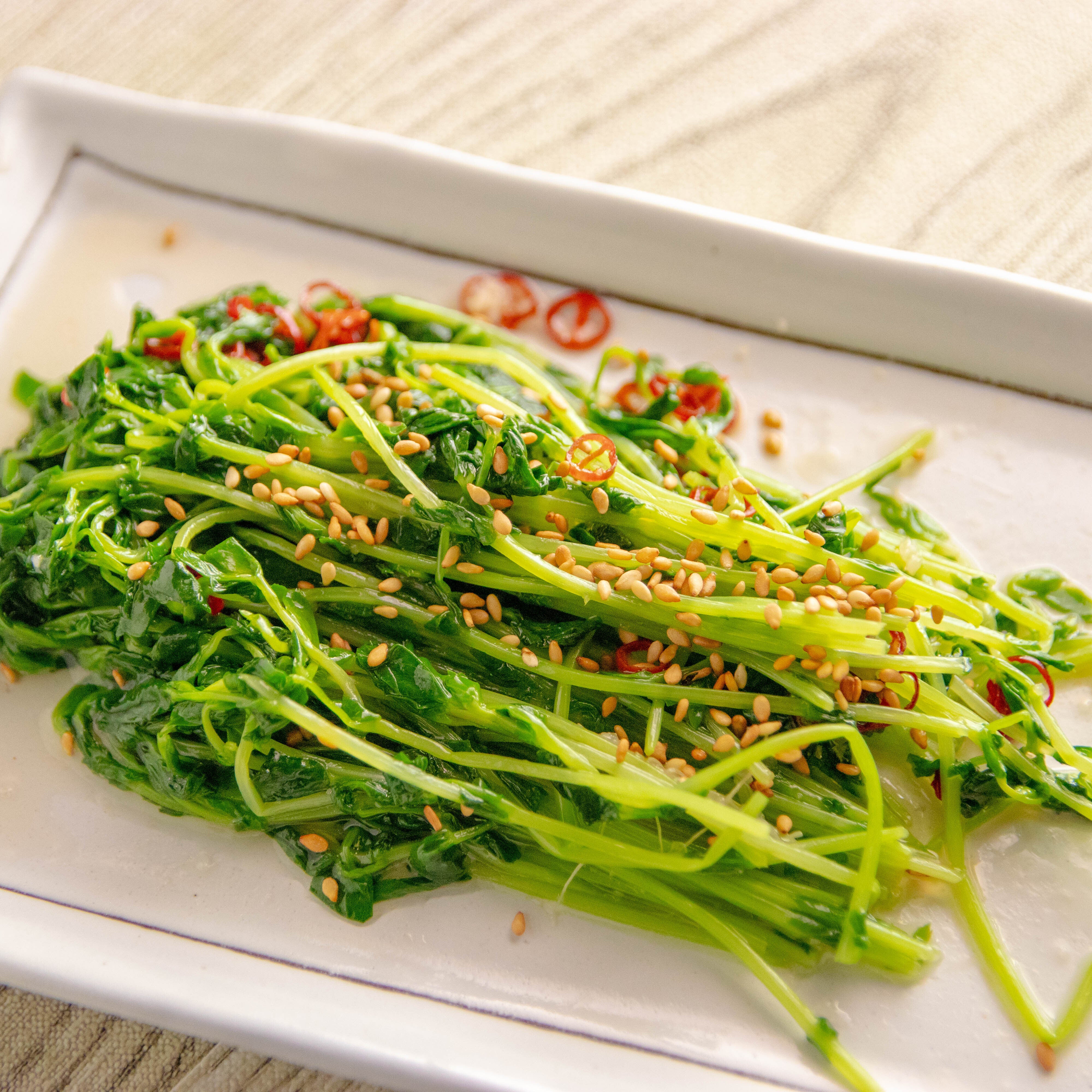 【豆苗、まるまる漬けちゃって】白だし×にんにくで止まらないさっぱり副菜