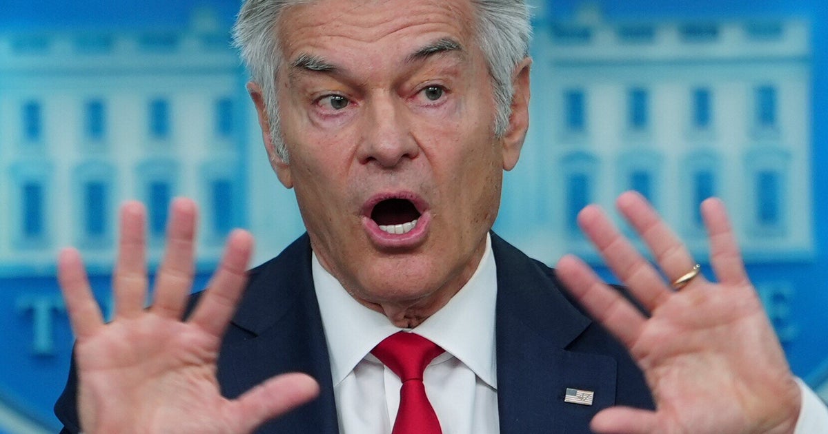 Dr. Oz Offers Wildly Unconvincing Reason For Trump鈥檚 Medical Checkups