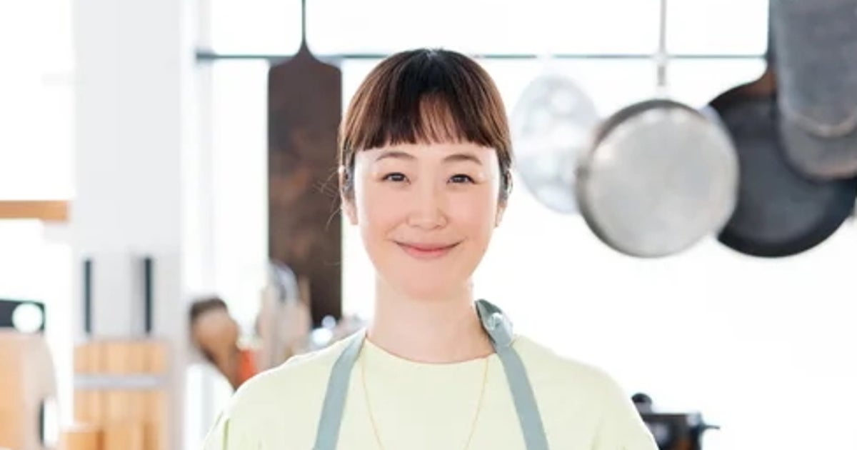 “3食自炊”の黒木華、手作りの餃子やハンバーグが美味しそうすぎる。料理エッセイ&レシピ本「はるの献立日記」発売へ