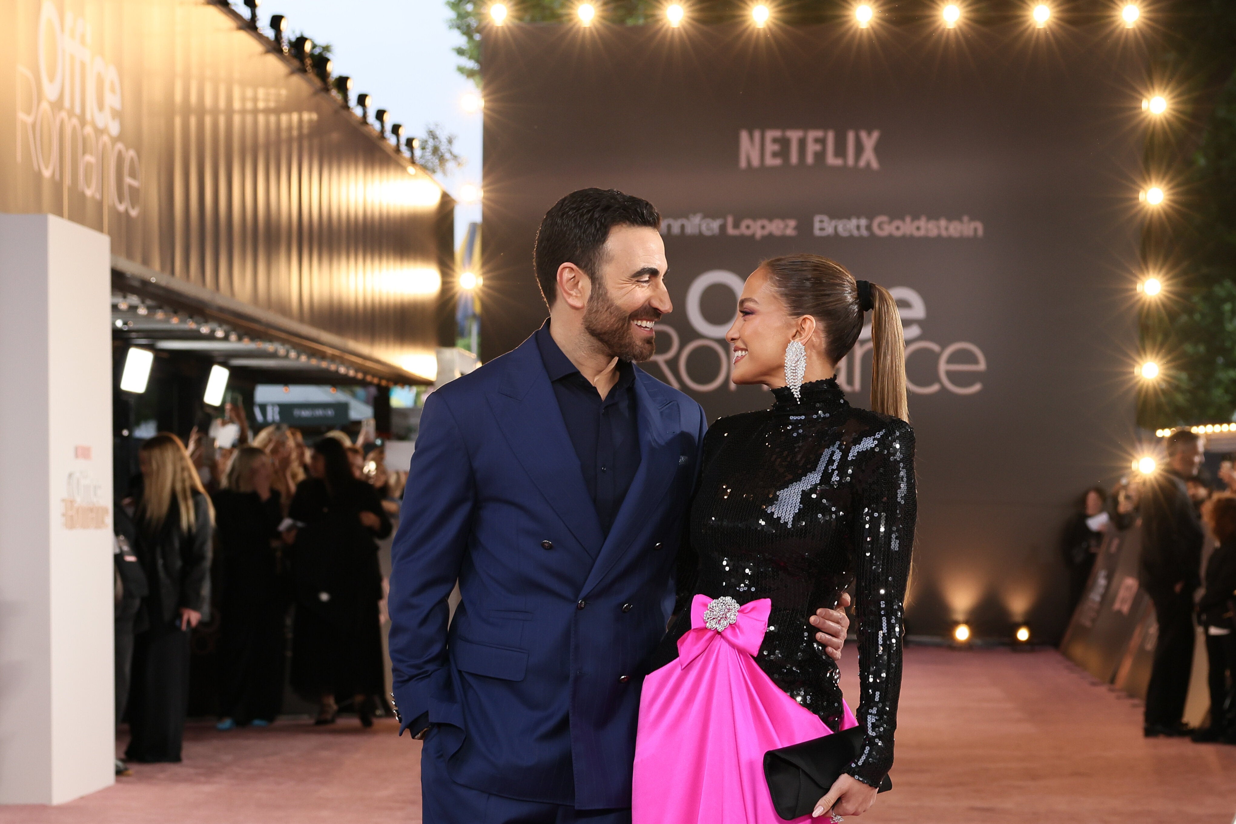Jennifer Lopez Sets The Record Straight On Brett Goldstein Dating Rumours