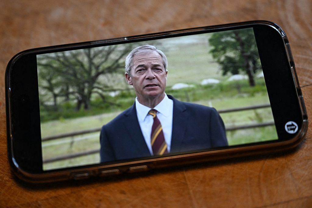 huffingtonpost.co.uk - Kevin Schofield - Reform's Poll Lead Collapses Amid Row Over Nigel Farage's Finances