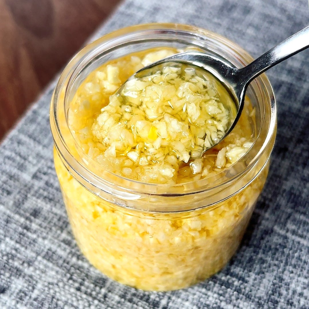 【にんにく、しなしなになる前にこうして】料理のレベルが一気に変わる。冷蔵庫にあると手放せない万能仕込
