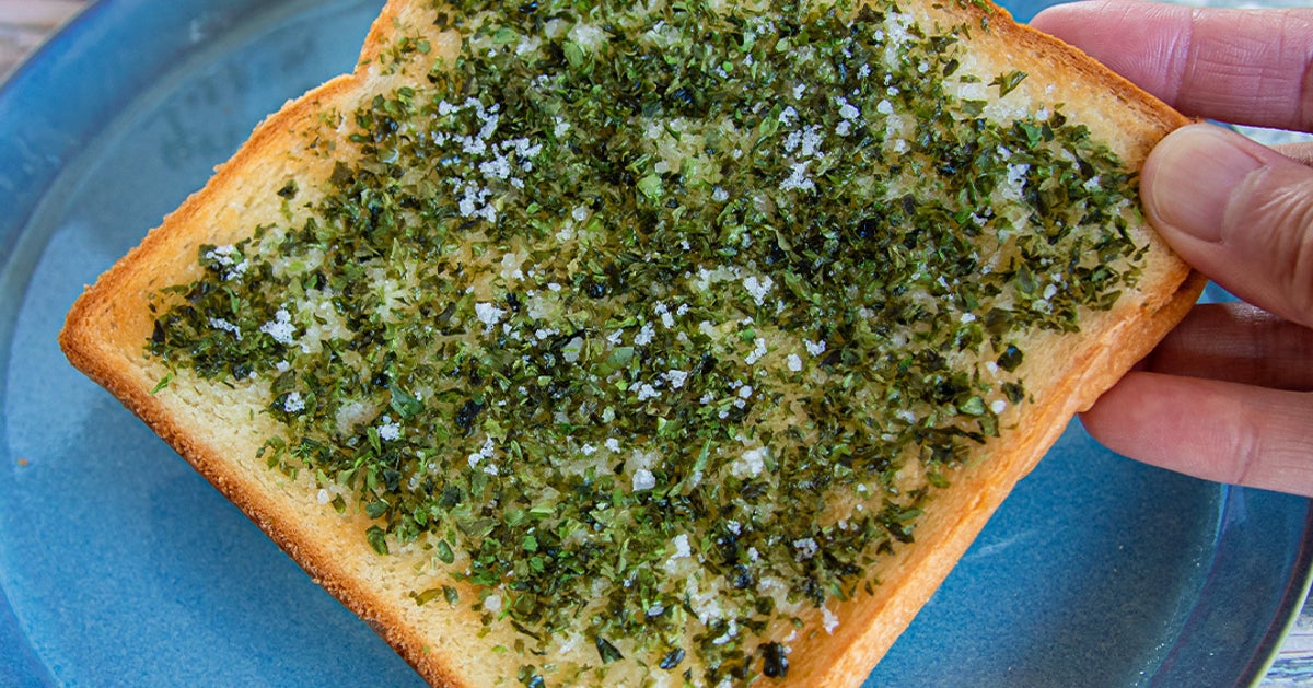 【食パンでポテトチップスが作れる!?】食べた瞬間のり塩ポテチ!止まらないトーストレシピ
