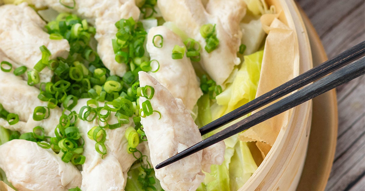 鶏ささみ、一度せいろで蒸したらもうレンチンには戻れない！梅ポン酢で食べるさっぱり蒸し料理のレシピ