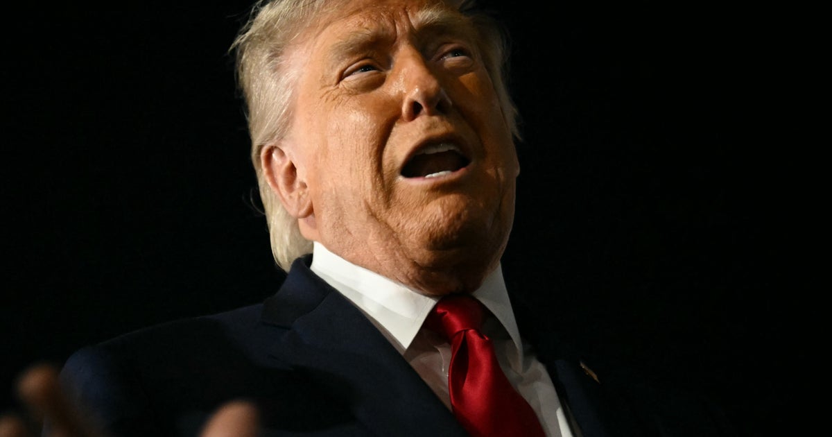 Trump Responds To Being Booed By Knicks Fans In The Most Trump Way Possible