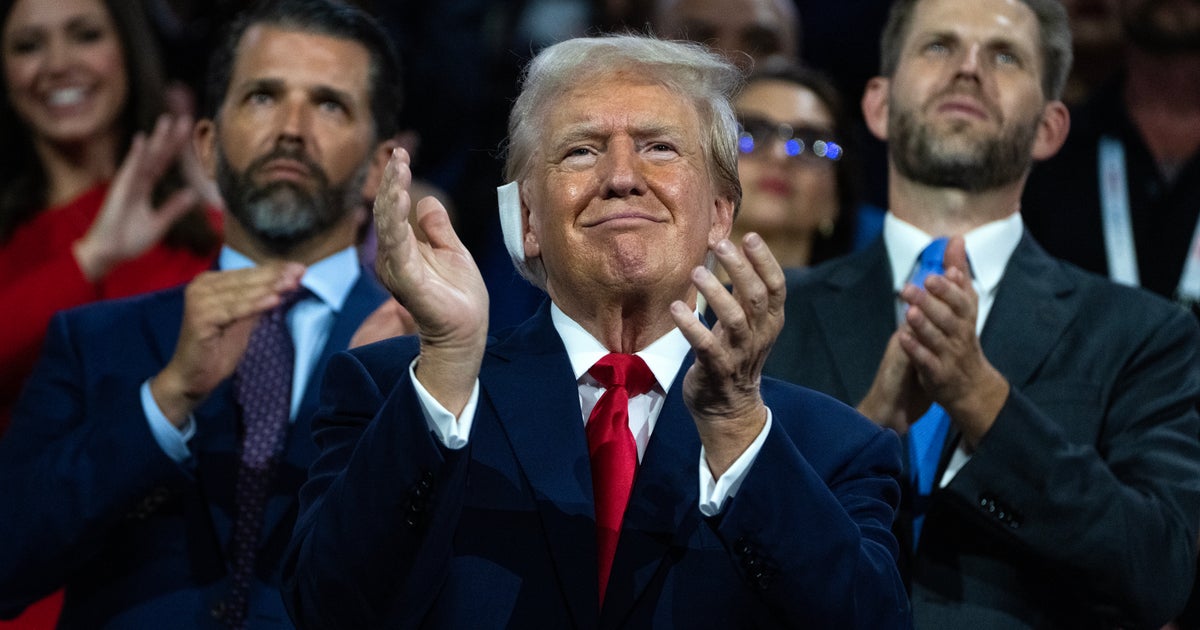 Under The Trump Crypto Playbook, The Family Always Wins. Investors Don't.