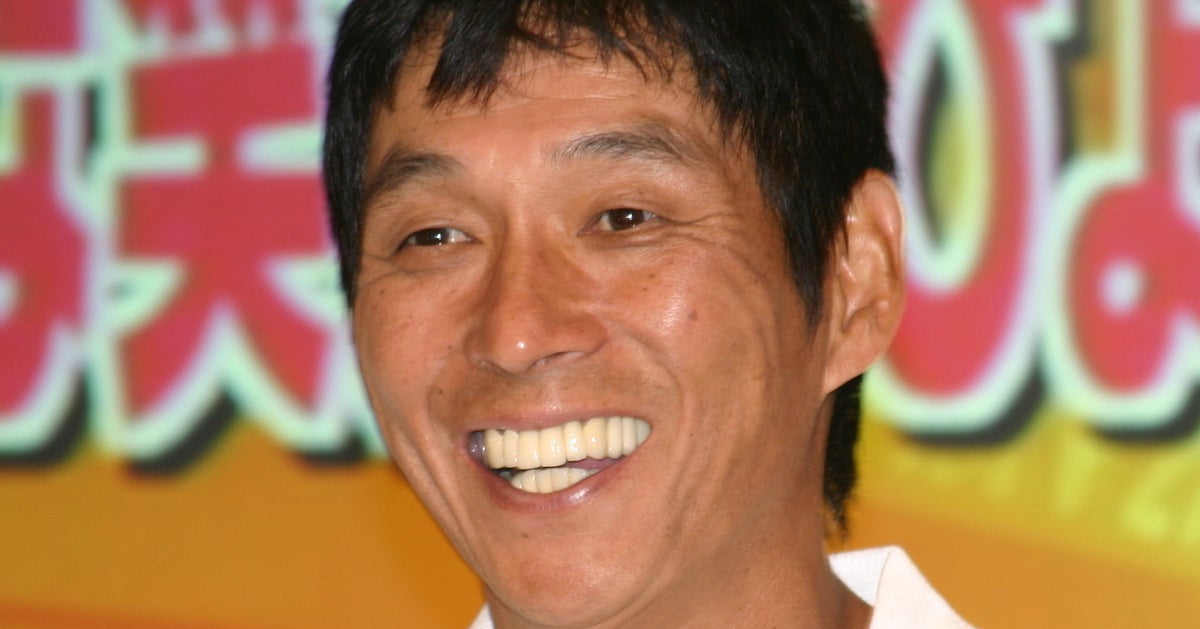 明石家さんま、番組スタッフが差し入れた誕生日ケーキのクオリティがすごい！芸人仲間に囲まれた“楽屋ショット”が話題