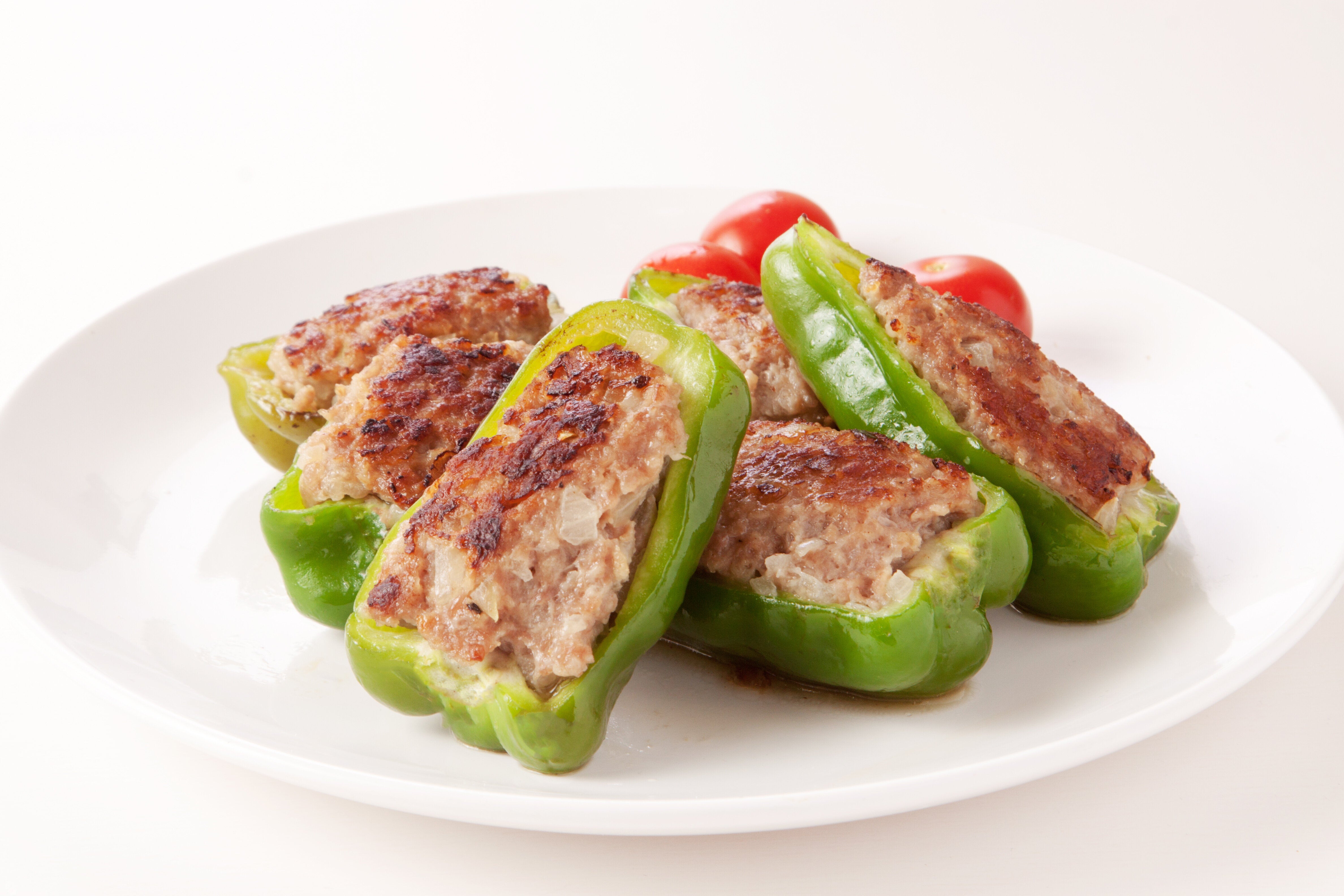 “詰めない”「ピーマンの肉詰め」がフライパン1つでできる。キユーピーのレシピに「うわーこれは楽だ！！