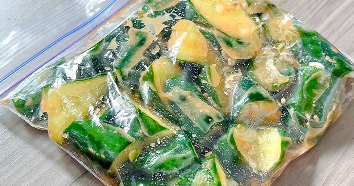 【ぬか漬けよりうまいってどういうこと?】食べたら納得。きゅうり1袋じゃ足りなかった。簡単すぎるきゅうり漬け