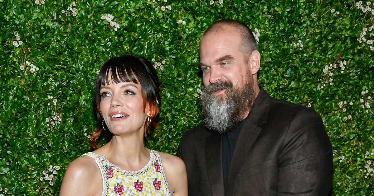 'Stranger Things' Star David Harbour Has Surprisingly Calm Reaction To Lily Allen's Album About Alleged Infidelity