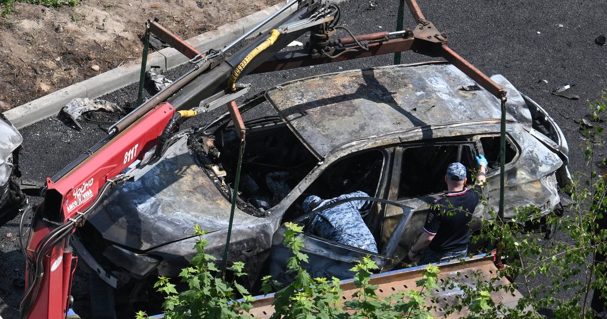 Russia Probes Two Car Bombs In Moscow Russia Probes Two Car Bombs In Moscow