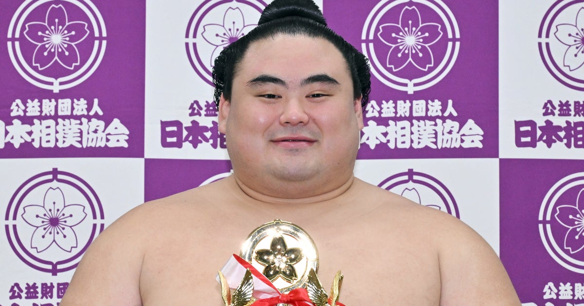 隆の勝、パリで“お目当てのクロワッサン”をゲット⇨満面の笑顔に「ポスターに使われそう」と大反響