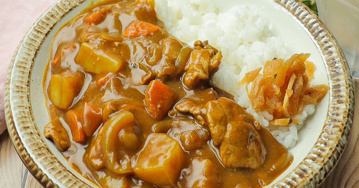 【ダマされたと思ってカレーに入れてみて?】ウチでは週2で食べてます!あの調味料でお店の味に変わる魔法のカレーレシピ
