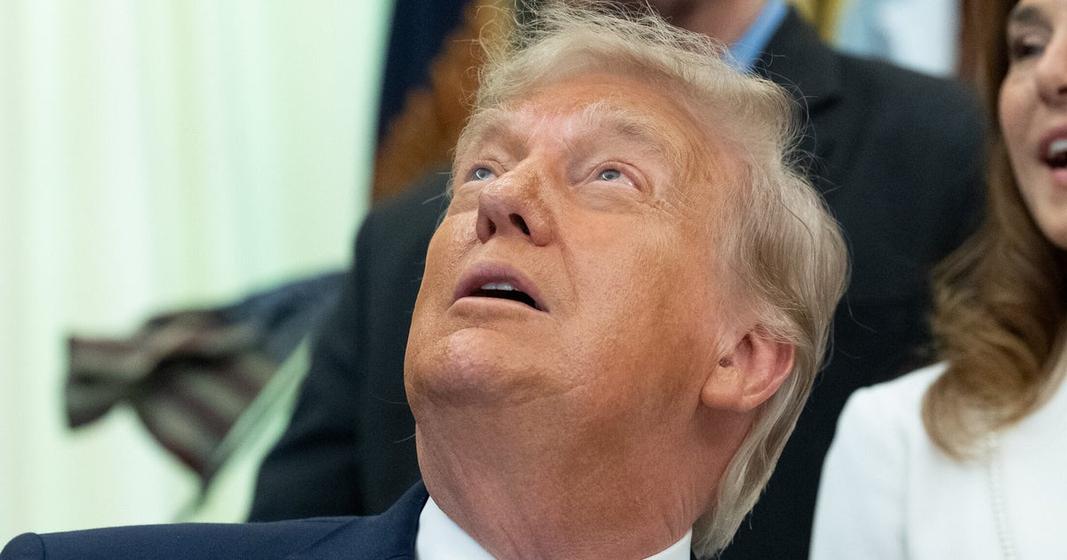 トランプの発言に「国民軽視」だと批判殺到。全米各地に屋外看板が作られる